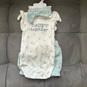 Cream and Mint Baby Bodysuit Set